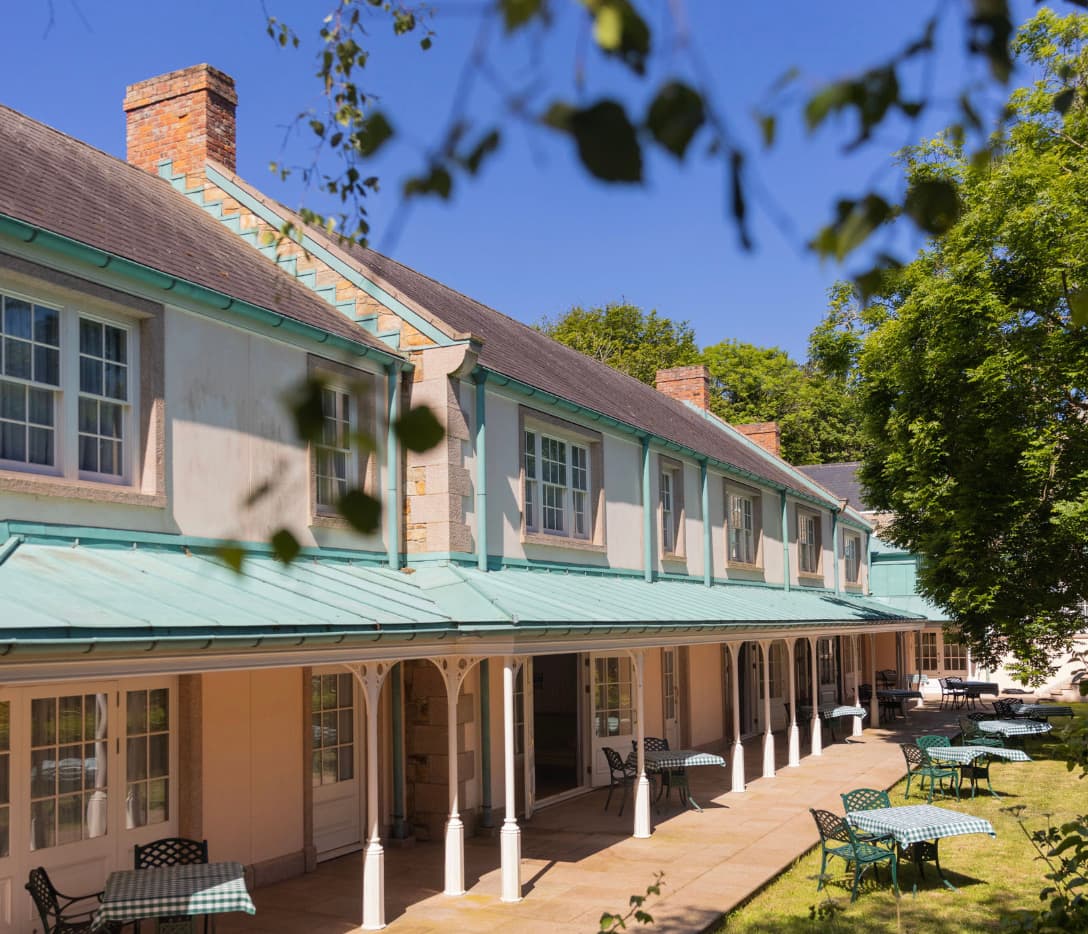 The Dixcart Hotel